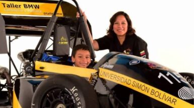 Nathaly Moreno - FORMULA SAE USB - Funindes